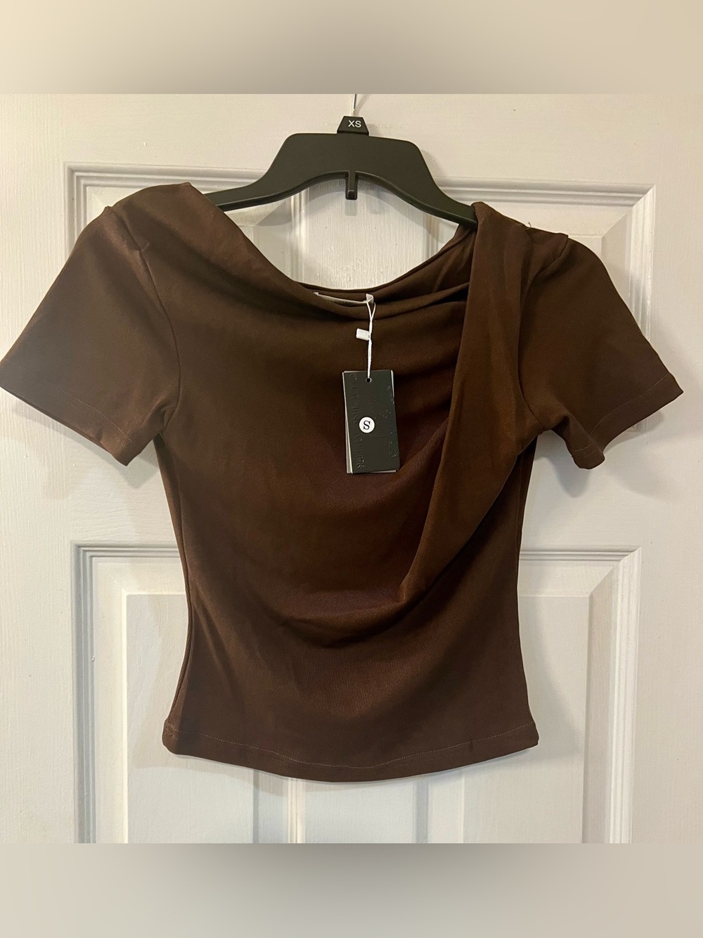 NWT Women's Asymmetrical Chocolate Brown Short Sleeve Top Size Small